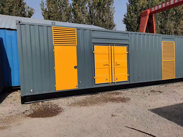 咸宁300kw 柴油发电机组用多大的空气开关？